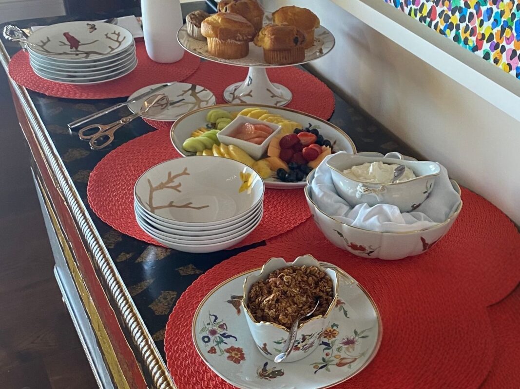 Serveware Sets for Entertaining: What You Actually Need
